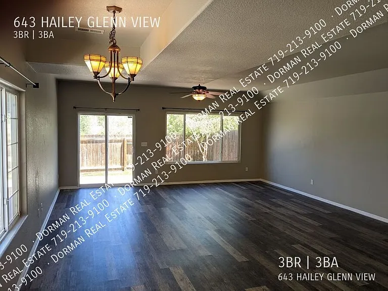 643 Hailey Glenn Vw — Photo 6