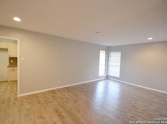 3rd image of 11627 Veradero Dr