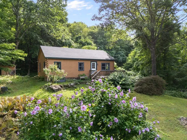 45 Kopkind Road, Guilford, VT 05301