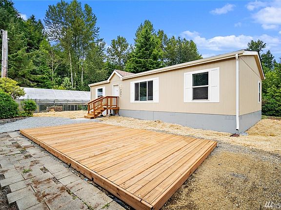 3rd image of 7421 137th Ave SE