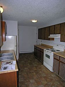 2nd image of 7 Creek Crossing Ct
