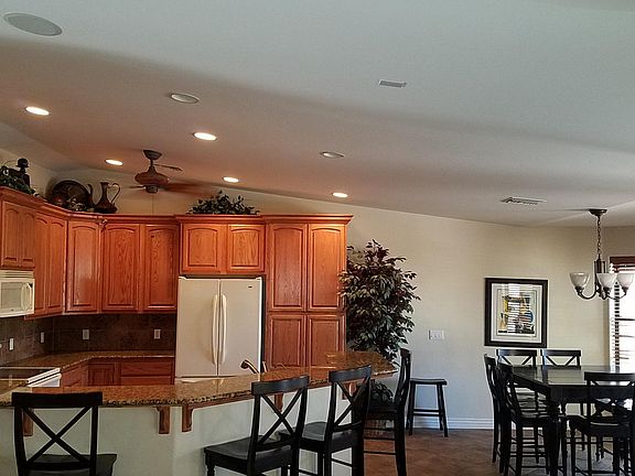 4th image of 2841 Cumberland Dr