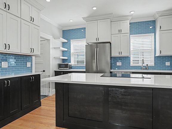 4th image of 43 Harrison St