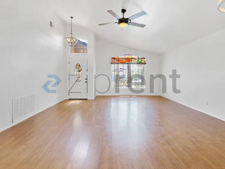 187 Kachina Dr — Photo 5