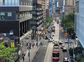 219 Dundas St E