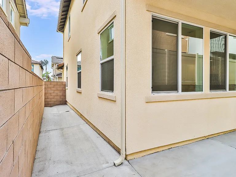 3092 Acebo Dr — Photo 22