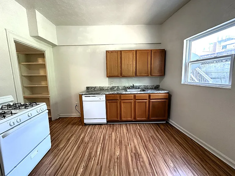 Lawrenceville - Apartments For Rent In Pittsburgh — Photo 9