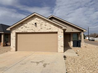 327 E 77th St, Lubbock, TX 79404