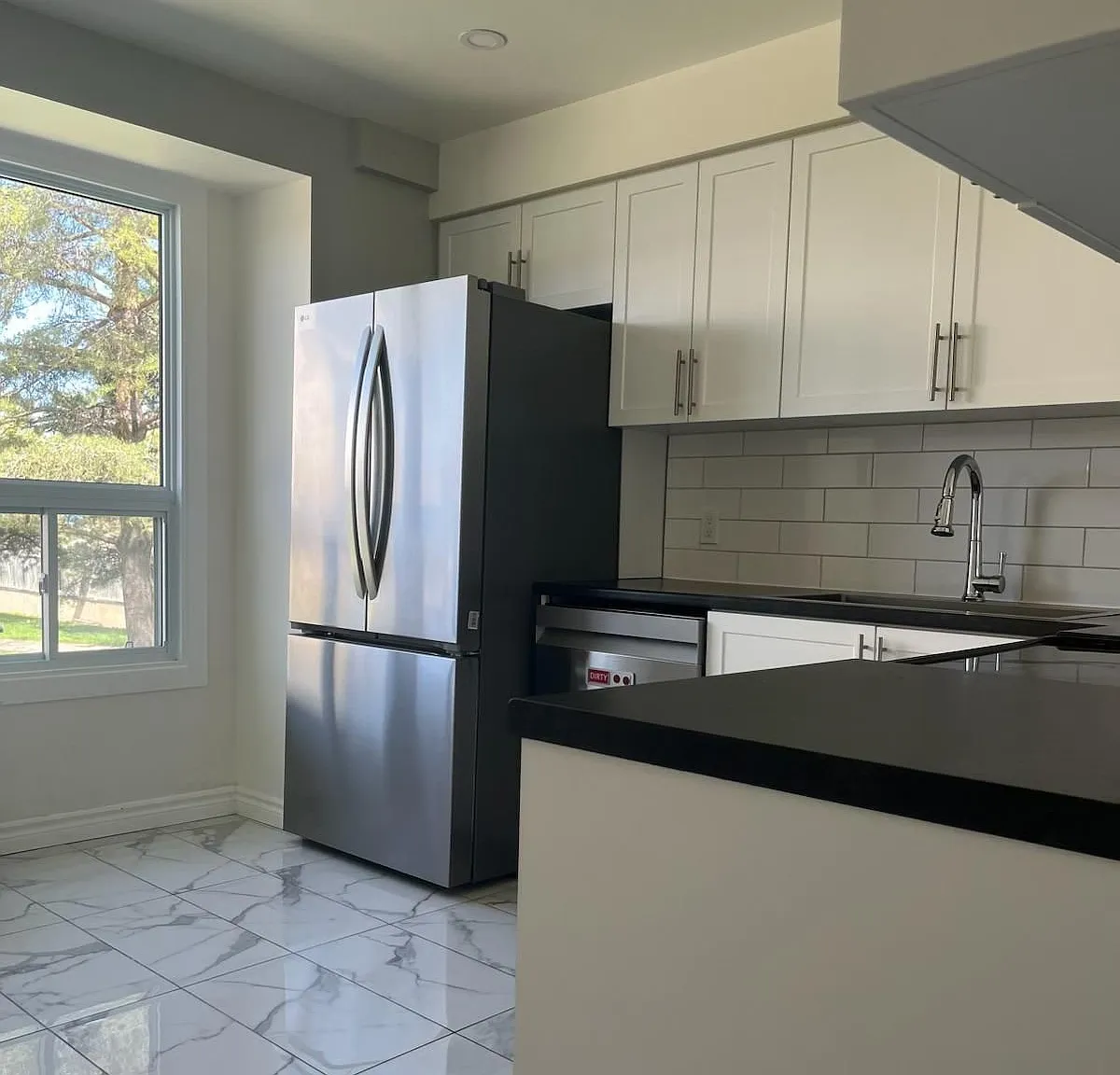 3 bed, $2,300 — Photo 3