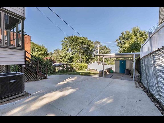 3rd image of 1360 McCausland Ave