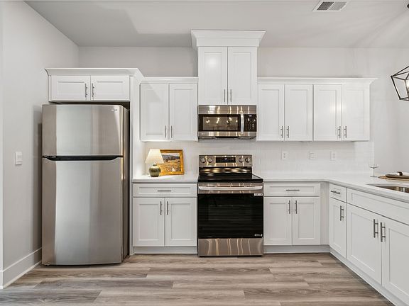 6th image of this home
