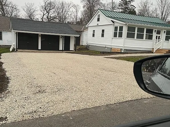 271 Rustic Rook Rd, Chippewa Lake, OH 44215