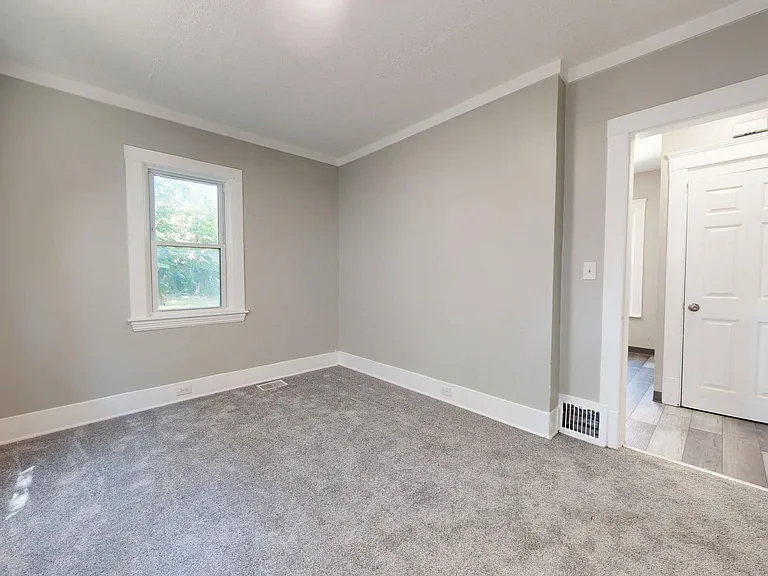 3222 W 94th St — Photo 24