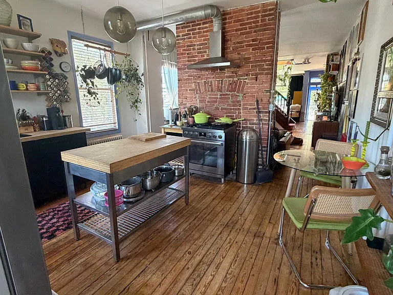 2846 Huntingdon Ave — Photo 7