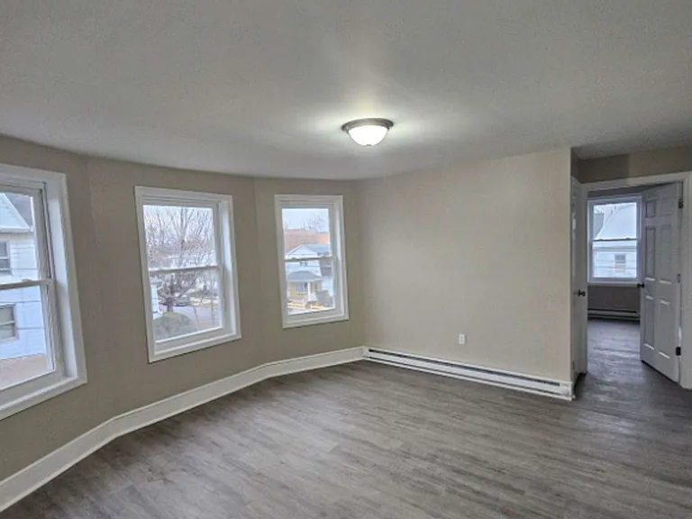 273 New Hancock St — Photo 9