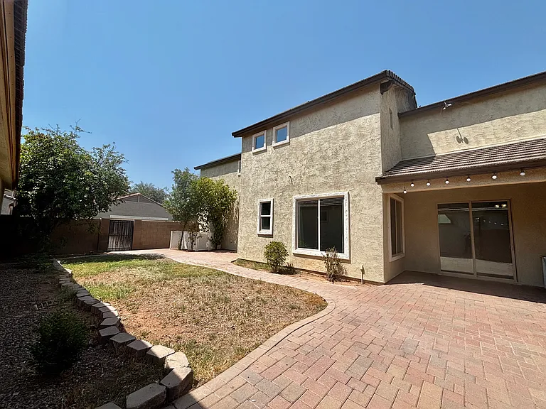 3279 E Jasper Dr — Photo 34