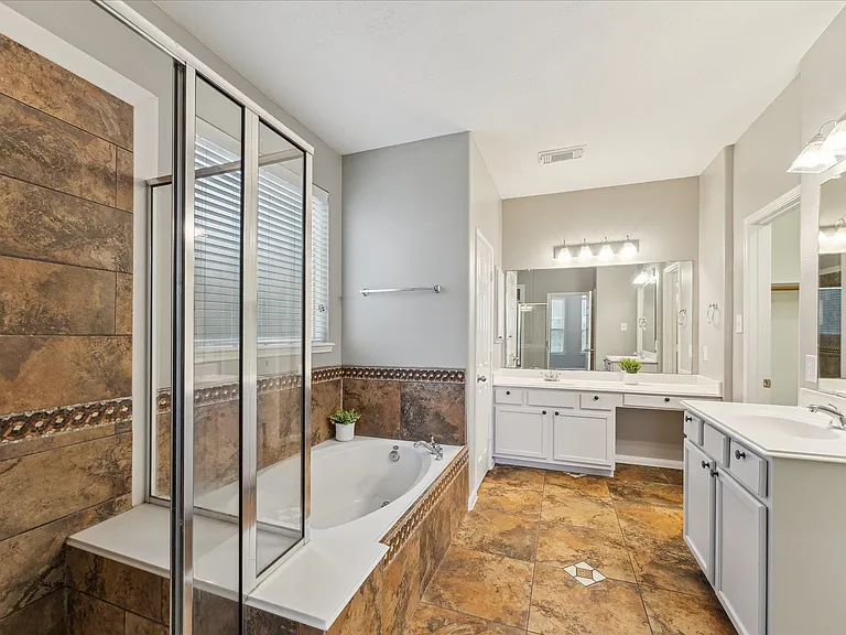 3122 Schumann Oaks Dr — Photo 20