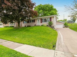 8118 9th St W, Rock Island, IL