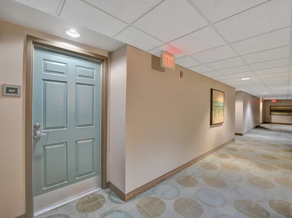 3020 NE 32nd Avenue #807, Fort Lauderdale, FL 33308