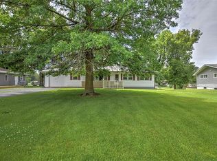 611 Sarah Dr, Decatur, IL 62526