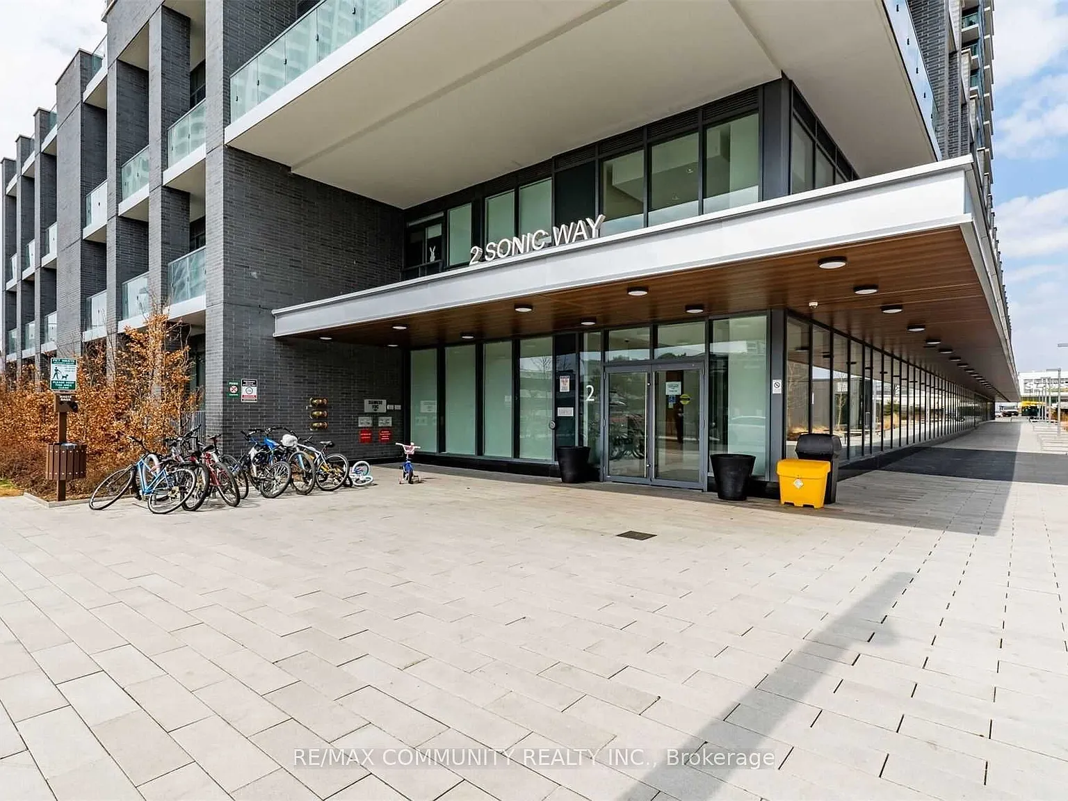 2 bed, $2,325 — Photo 3