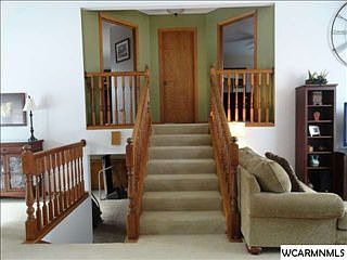 3rd image of 1206 Horizon Dr