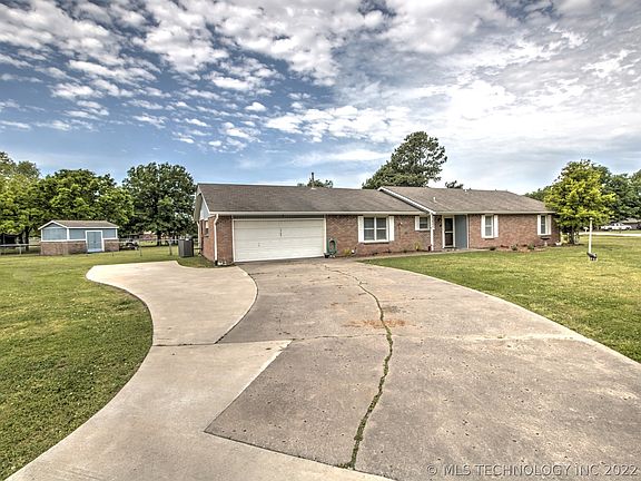3rd image of 4208 S 200th East Ave