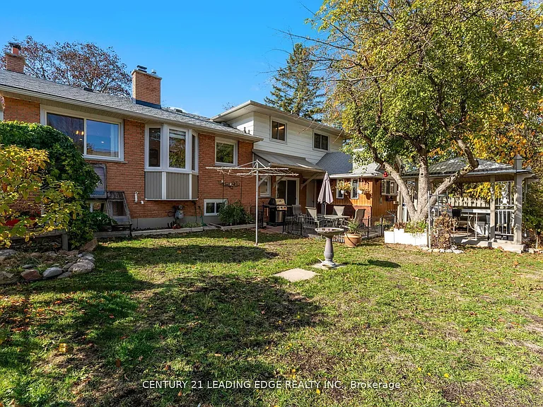 45 Bayview Dr — Photo 24