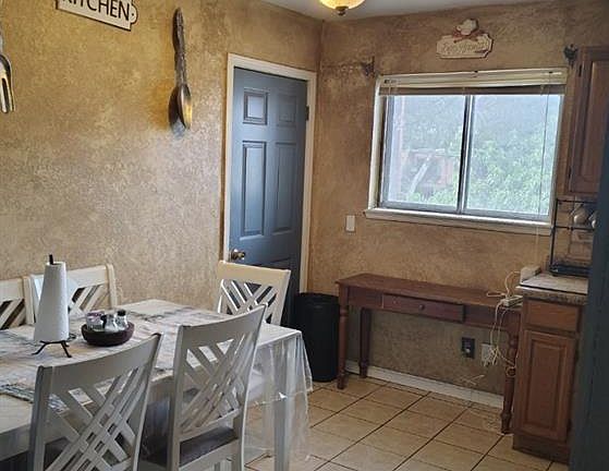 5th image of 3329 SW 47th St
