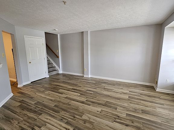 4th image of 5309 Regal Ct #1