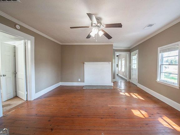 5th image of 1080 Belmont Rd