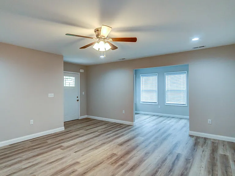 182 Garden Gate Dr — Photo 9