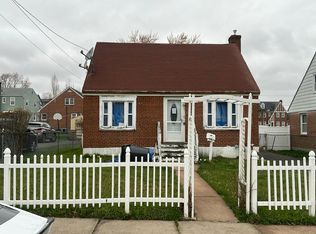 140 Gilman St, Hartford, CT 06114