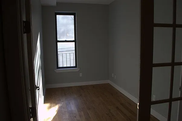 Rented by Loom Group | media 9