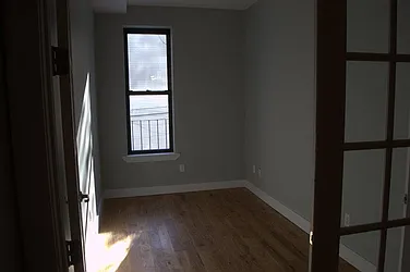 Rented by Loom Group