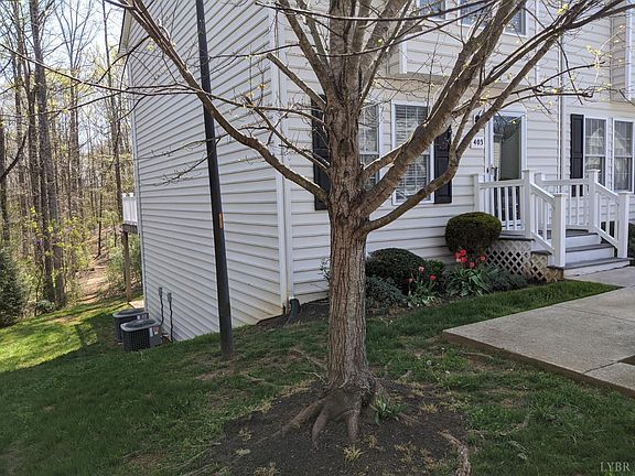 2nd image of 160 Ivy Creek Ln Unit 403