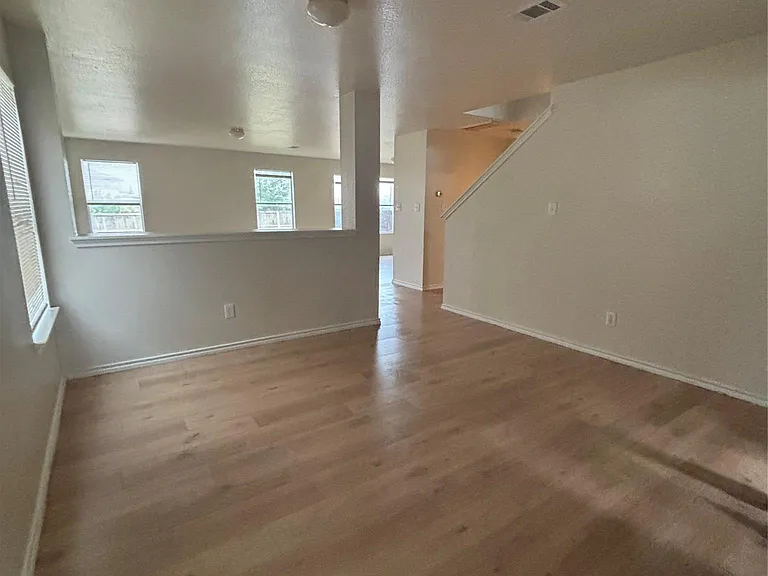 11805 Stoney Meadow Dr — Photo 2