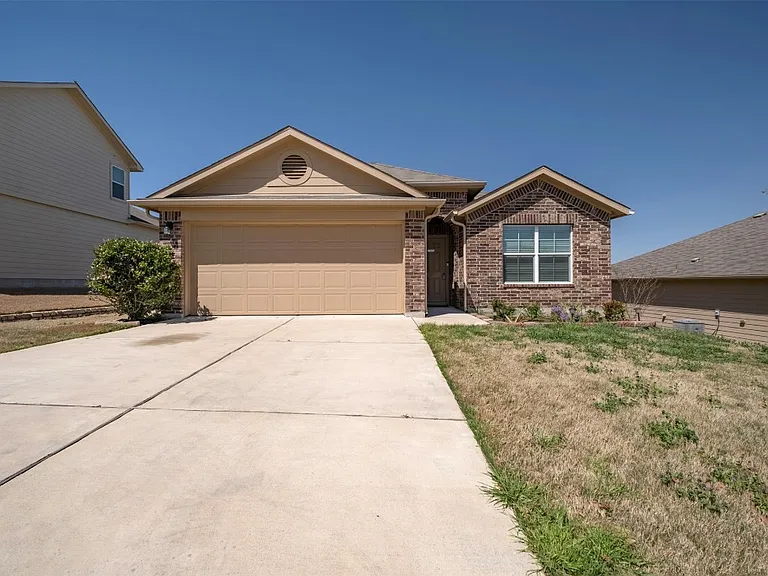 118 Leona River Trl — Photo 27