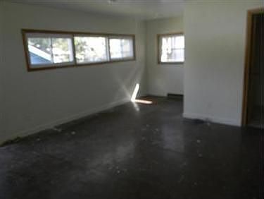 5th image of 1705 Edgewood St NE