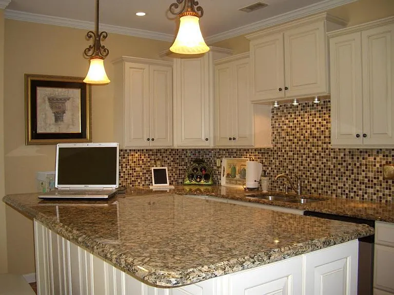 1600 Long Grove Dr #126 — Photo 4