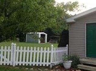 2215 County Road 20, Belleview, MO 63623