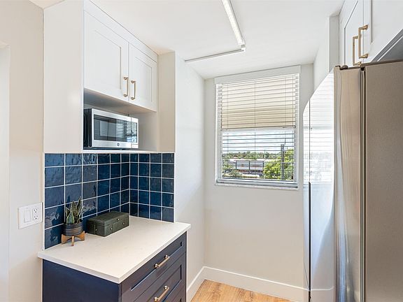 5th image of 5321 NE 24th Terrace #509A