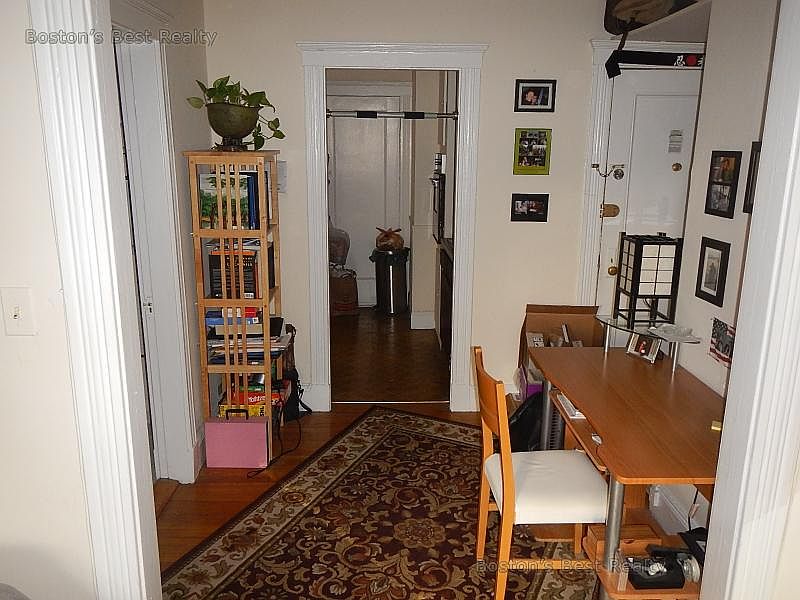 2nd image of 15 Lothian Rd APT 204