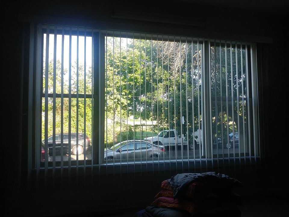 1st image of 6104 N Oakley Ave #Floor1