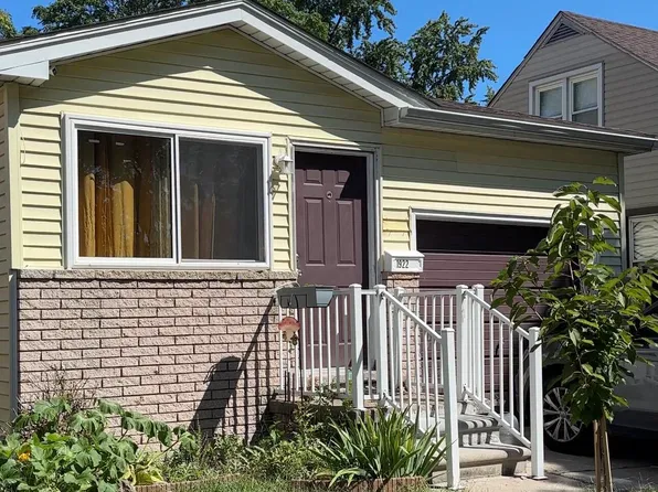 1922 Keppen Blvd, Lincoln Park, MI 48146