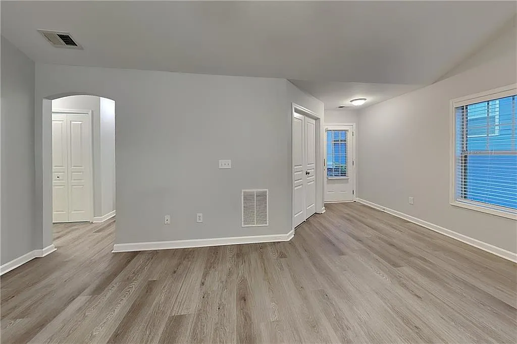 Building Photo - 422 Arrowhead Trl