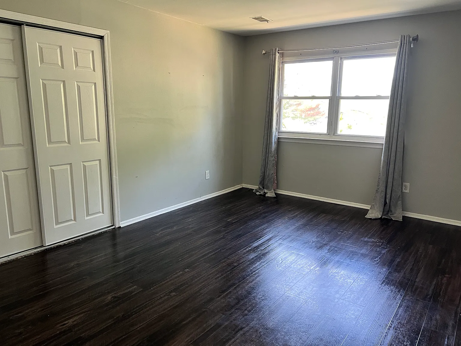 2 bed, 896 sqft, $2,100 — Photo 4