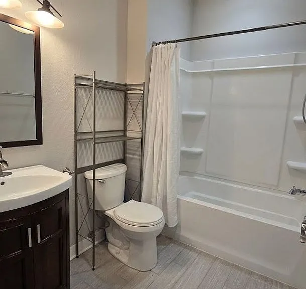 2122 California St — Photo 10