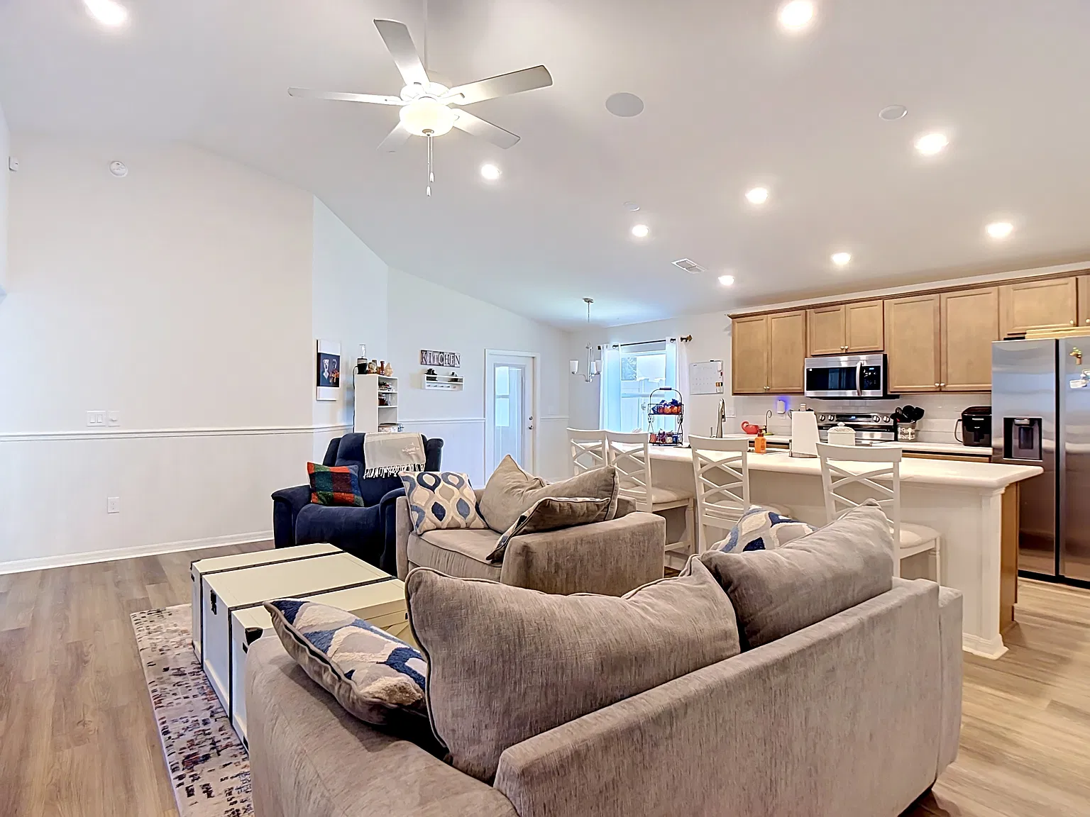 4 bed, 1597 sqft, $2,150 — Photo 4