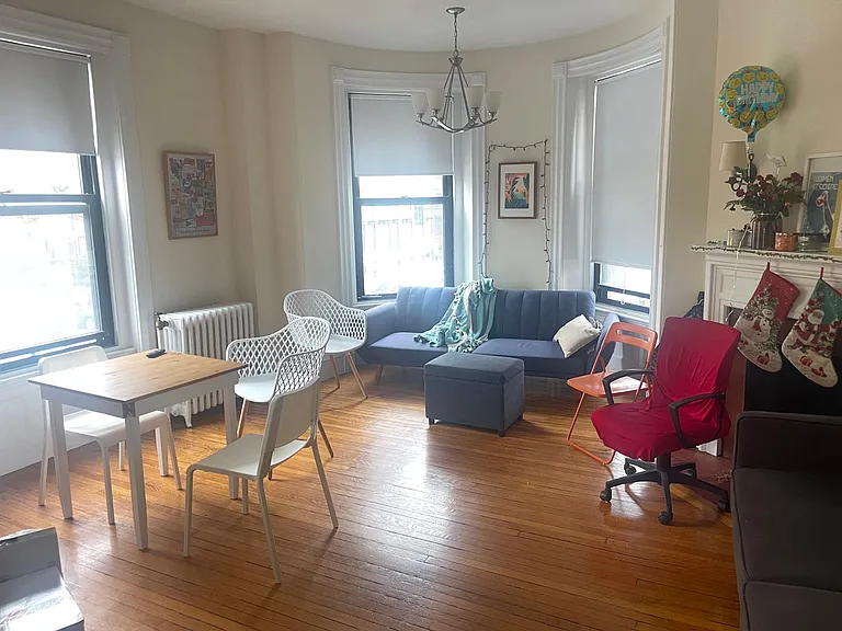 522 Beacon St #2 — Photo 1